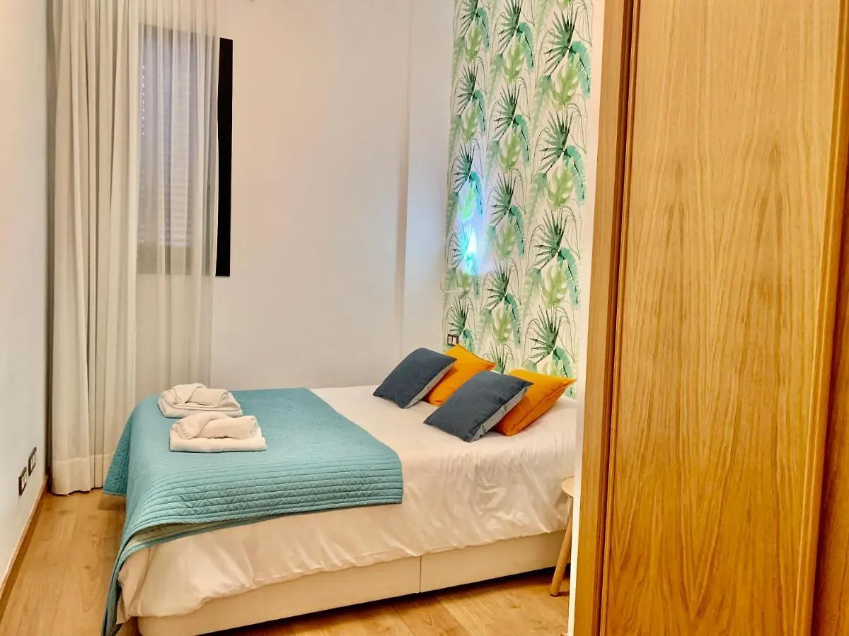Homely Malaga Refino Bajo G6 Y F6 0*,  Spanje