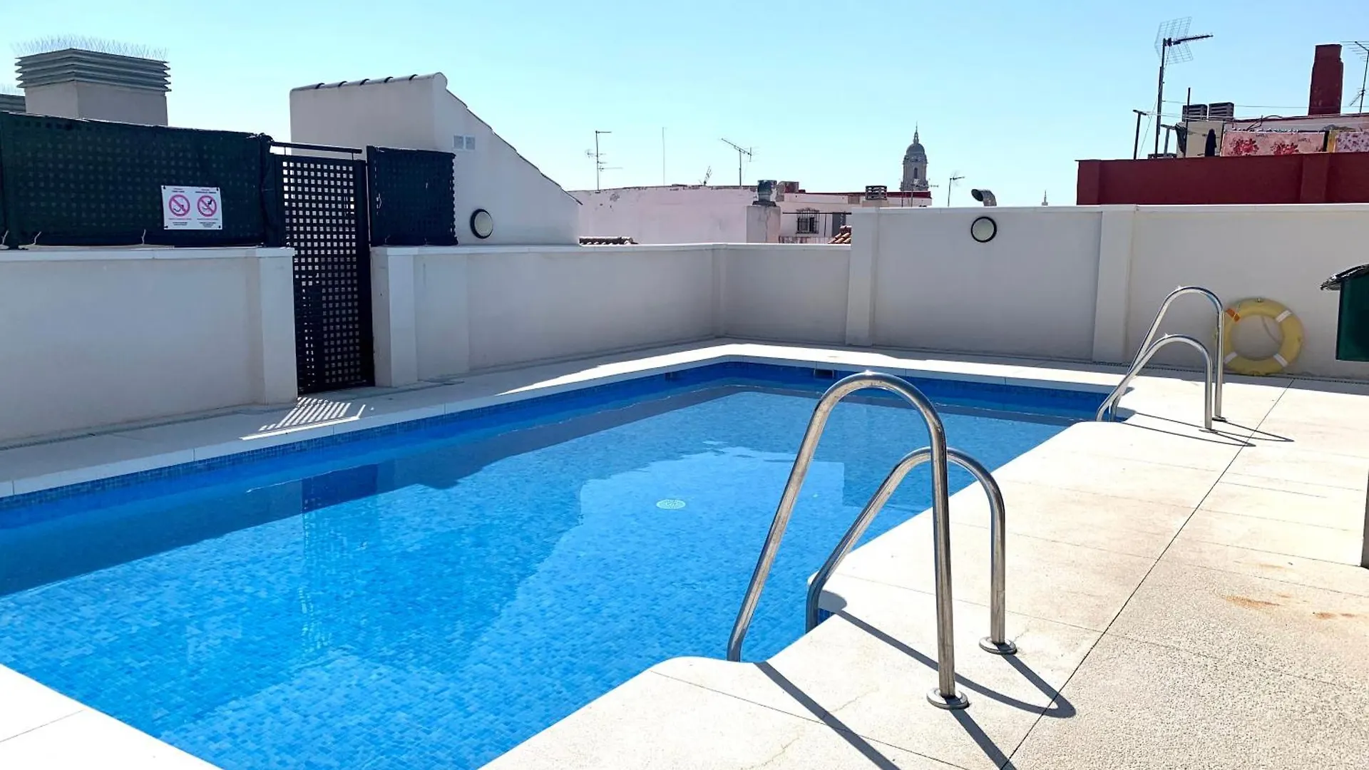 Homely Malaga Refino Bajo G6 Y F6 0*,  Spanje